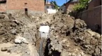 Meşeliçiftliği'nde kanalizasyon ve içme suyu şebekeleri yenilendi