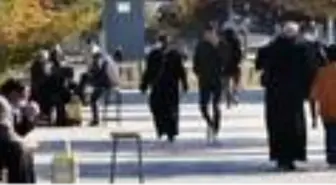 Sokakta sigara yasağına sevinen anne: Evde de yasak gelsin