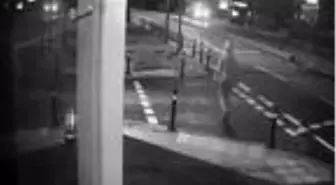 Üsküdar'da beyaz eşya mağazasını soyan hırsızlar kamerada