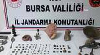 Jandarma ile tarihi eser pazarlığına girince yakayı ele verdi