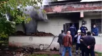 86 yaşındaki babasını kurtarmak için alevlerin arasına girdi ama kurtaramadı