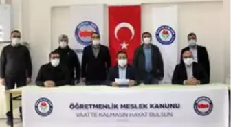 Kütahya'da Öğretmenlik Meslek Kanunu talebi