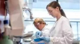 Koronavirüse karşı yüzde 70 etkili Oxford aşısı muadillerine göre daha ucuz olacak ve daha kolay saklanacak