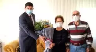 Nazilli Belediye Başkanı Özcan, güne ilkokul öğretmenini ziyaret ederek başladı