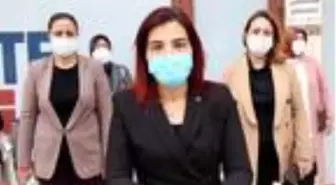 AK Parti Hatay Kadın Kolları'ndan, kadına yönelik şiddete protesto