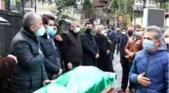 Rize Belediye Başkanı Rahmi Metin'in hayatını kaybeden annesi son yolculuğuna uğurlandı