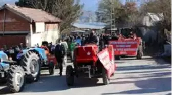 Amasya'da çiftçiler traktörlerin haczedilmesine tepki gösterdi