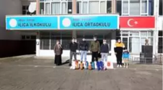 Ilıcalı öğrenciler spor malzemelerine kavuştu