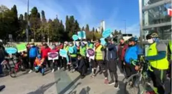 300 bisikletli 'Barikatsız Dünya' için pedal çevirdi