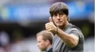 Almanya Federasyonu teknik direktör Joachim Löw ile yola devam edecek