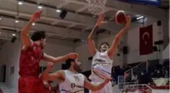 Basketbol Süper Ligi: Aliağa Petkim: 67 - Gaziantep Basketbol: 66