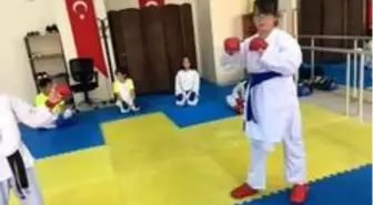 İrem Diri karate ile engellerini aştı