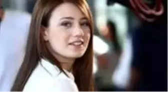 Gizem Karaca kimdir? Gizem Karaca hayatı ve biyografisi! Gizem Karaca kaç yaşında, nereli?