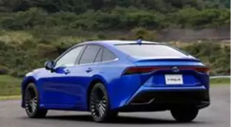 Hidrojen yakıtlı Toyota Mirai yenilendi