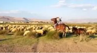 Orta Asya'da kurulan ilk Türk devletleri hangileridir? İlk Türk devletlerinin özellikleri nelerdir?