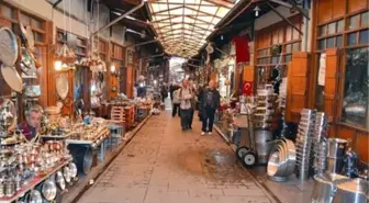 Gaziantep'te kent yönetimi ve meslek odaları zor günler geçiren esnafa destek veriyor mu? Gazeteci Aydın Akyürek anlattı