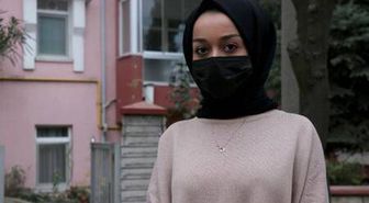 Başörtülü genç kadın, 'Türban bana batıyor' diyen komşusundan şikayetçi oldu