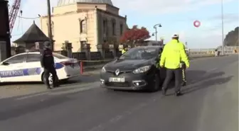 Tır geçişinde rekor kırıldı, yaya ve yolcu geçişlerinde kısıtlama devam ediyor