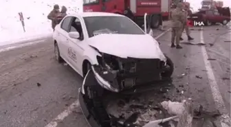 Son dakika... Erzincan'da kar yağışı trafik kazalarını da beraberinde getirdi