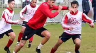 Antalyaspor'da Doğukan Sinik ile Bahadır Öztürk, 15 yaş altı takımıyla çalıştı
