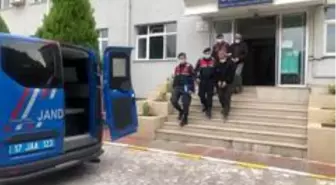 Son dakika haberi... Kablo hırsızlığı yapan 2 şüpheliyi jandarma yakaladı