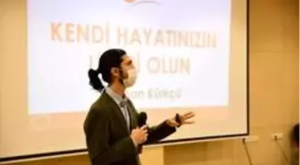 Mamak Belediyesi, belediye personeline 'Kendi Hayatınızın Lider Ol' semineri düzenledi