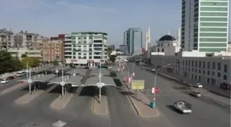 ŞANLIURFA - Balıklıgöl yerleşkesi ve sokaklar boş kaldı (2)