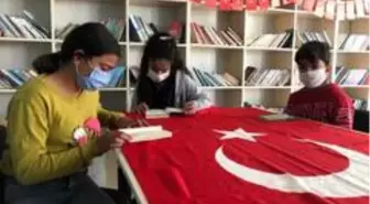 Şehit oğullarının anısına köy okulunda kütüphane açtılar