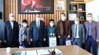 Türkiye 2'ncisi olan öğrencilere çeşitli kurumlardan hediye