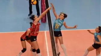 Nilüfer Belediyespor - PTT: 3-0