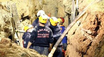 Şantiye alanında toprak kayması: 1 işçi öldü, 1 işçiyi kurtarma çalışması sürüyor (2)