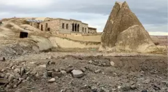 Kapadokya'da kaçak yapıların yıkımına yeniden başlandı