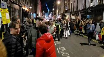 Londra'da en sıkı kısıtlamaların yer aldığı 'üçüncü aşama' önlemler uygulanmaya başladı