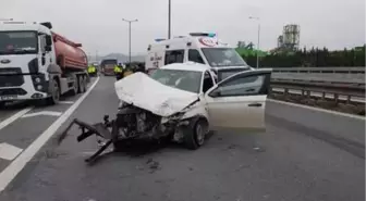 TIR'ın çarptığı otomobil 100 metre sürüklendi