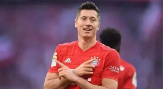 Yılın en iyi futbolcusu Bayern Münih'li Robert Lewandowski oldu