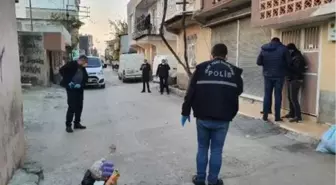 Adana'da sokağa ses bombası attılar