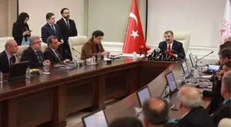 Bilim Kurulu Üyesi Prof. Dr. İlhan: Türkiye'de virüsün mutasyon geçirip geçirmediği araştırılıyor