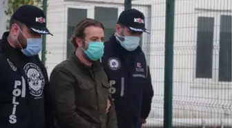 Ceyhan Belediyesi'ne 'rüşvet' operasyonunda gözaltındaki 23 şüpheli, sağlık kontrolünden geçirildi (2)