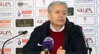 Dilaver Mutlu: 'Futbolcu kardeşlerimizden özür diliyorum'