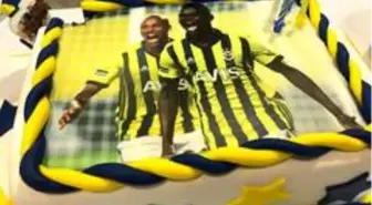 Fenerbahçe'de Samatta'nın doğum günü kutlandı