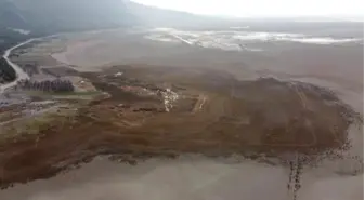 Kuş cenneti Acıgöl'de kuraklık