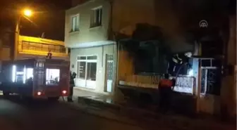 Son dakika haberi... Metruk evde çıkan yangın söndürüldü