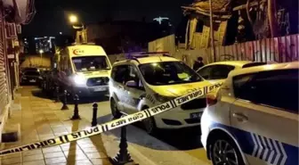 Kadıköy'de yanan aracın içinde 2 kişinin cesedi bulundu