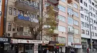 Marmara Depremi'nde birbirinden ayrılan 2 bina yıkılacak