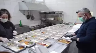 Söke'de restoran sahibiden sağlık çalışanlarına destek