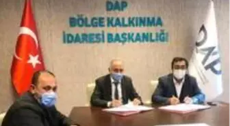 DAP'tan, Çayırlı'ya tarım makinaları desteği