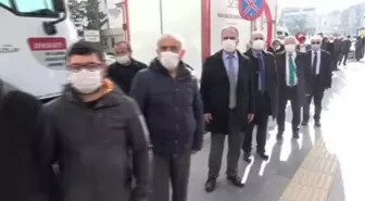 İlik nakli bekleyen Mirzahan bebek için kuyruğa girdiler