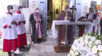 Latin Katolik Cemaati Ruhani Reisi Gonzalez son yolculuğuna uğurlandı