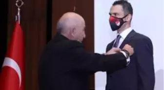 Abdulkadir Bitigen, FIFA Kokartını taktı