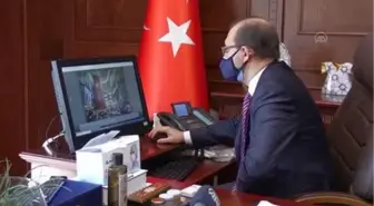 AFYONKARAHİSAR - AFSÜ Rektörü Prof. Dr. Okumuş, AA'nın 'Yılın Fotoğrafları' oylamasına katıldı